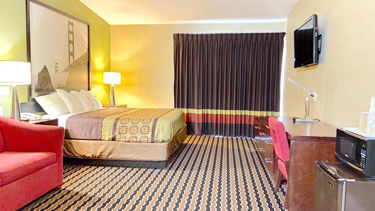 Super 8 By Wyndham Rocky Mount I-95 Exit 145 Hotel Battleboro Exterior photo